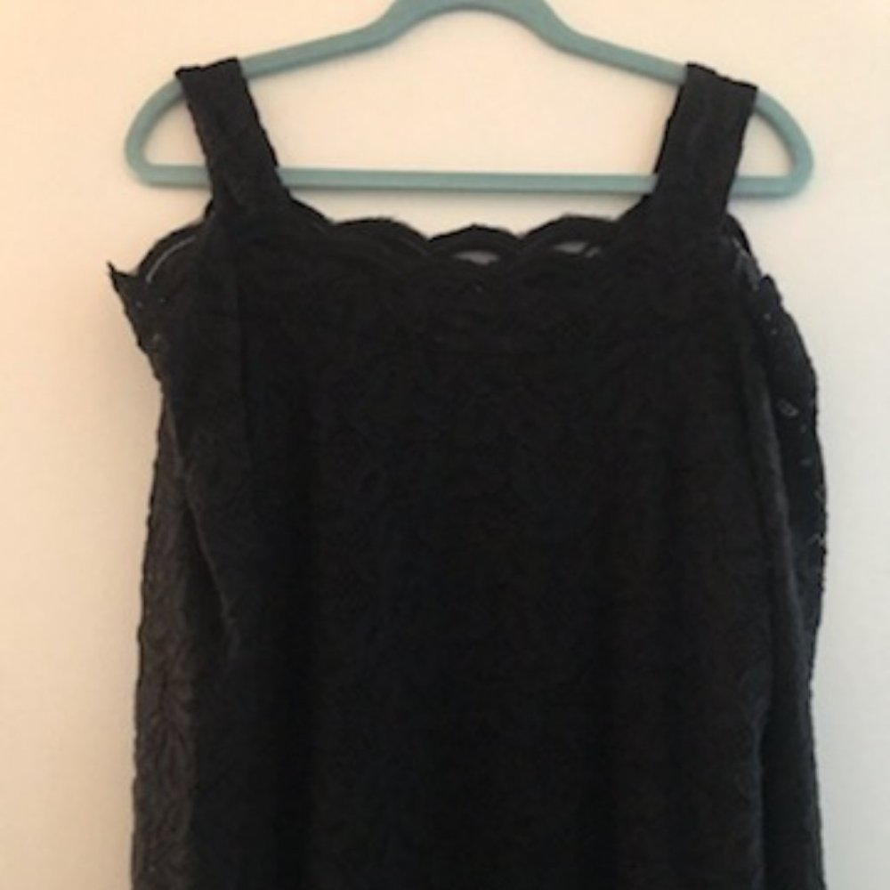 Chico's cold shoulder black lace top size 2 (L/XL)